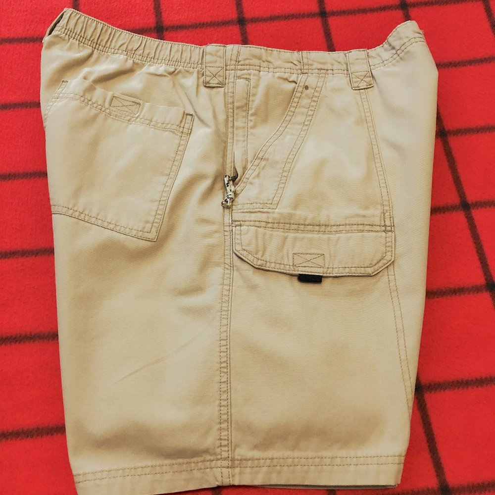 Wrangler Authentic Issue Men's 38 Cargo Shorts